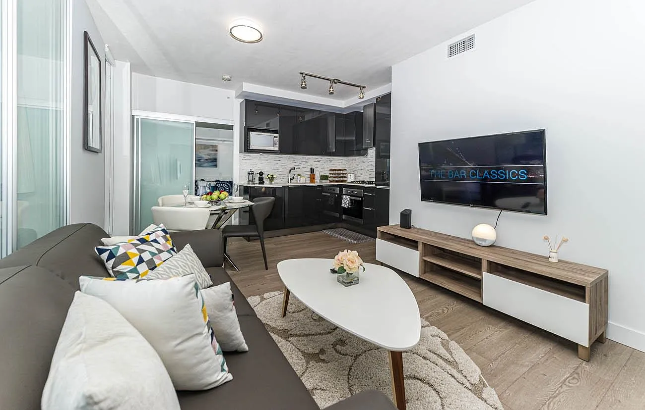 2 bed, 680 sqft, $3,500 — Photo 1