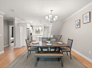 165 Cambridge Rd #4, Woburn, MA 01801