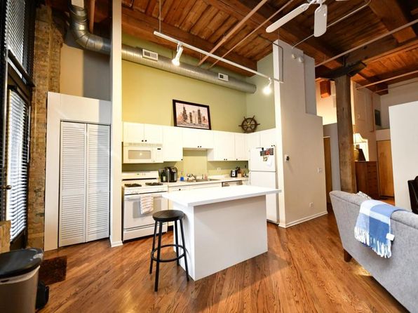 226 N Clinton St APT 223
