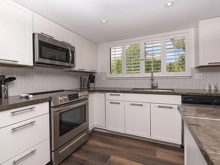 105 Sycamore St — Photo 17