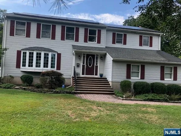 129 Knickerbocker Rd, Demarest, NJ 07627