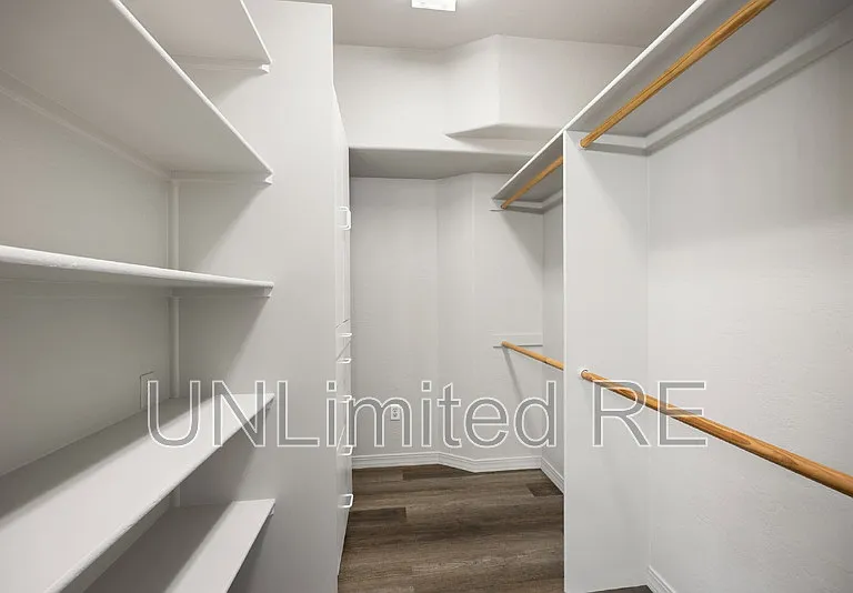 6001 N Tower Ln #A — Photo 17