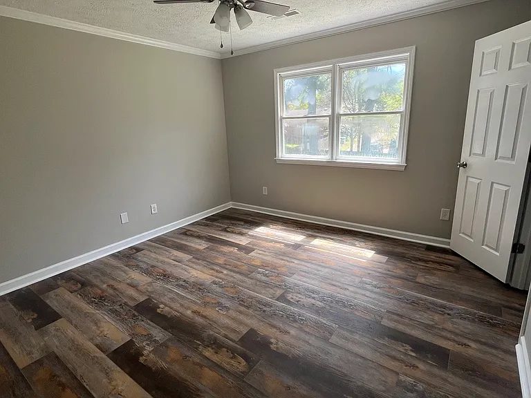 144 Grassland Dr — Photo 16