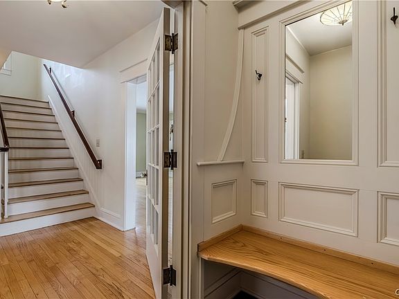 4th image of 1413 N George St