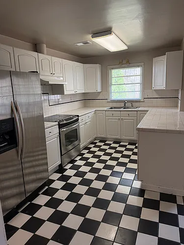 2693 Valvedere Dr NE Photo 1
