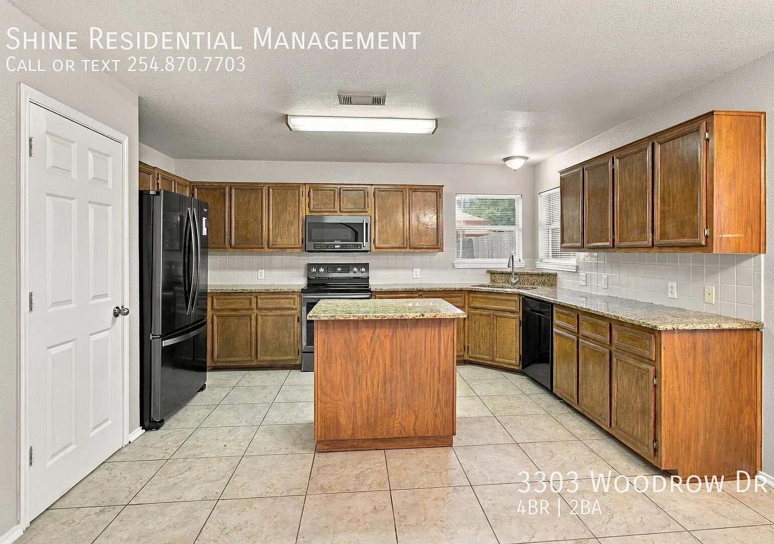 Highly convenient for military personnel, sitting roughly less than 15-minute drive from Fort Hood. — Photo 2