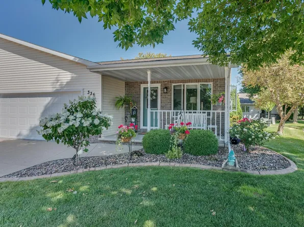 336 Parkside Ct, Kimberly, WI 54136
