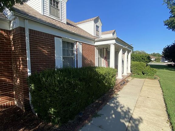 2nd image of 2002 Ward Ave