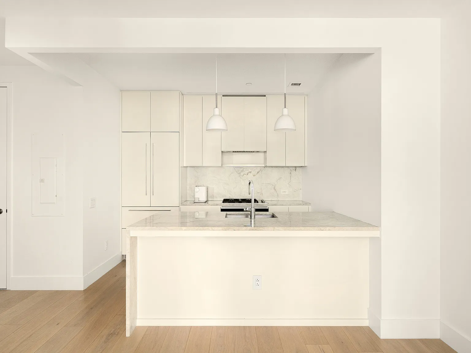 15 West 61st Street — Photo 3