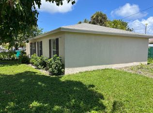 806 NW 1st St, Boynton Beach, FL 33435