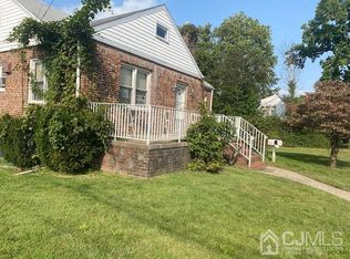 212 Inman Ave, Colonia, NJ 07067