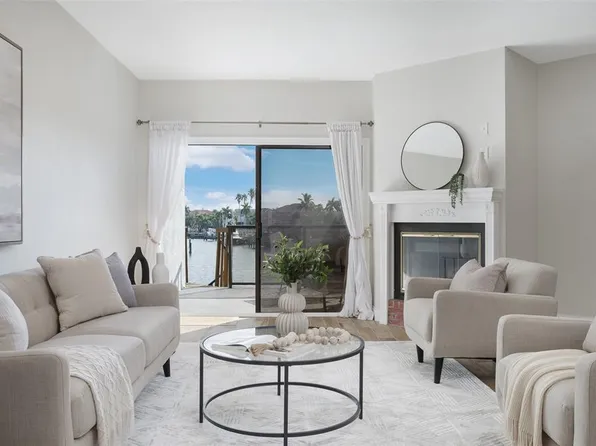 557 Pinellas Bayway S APT 313, Tierra Verde, FL 33715