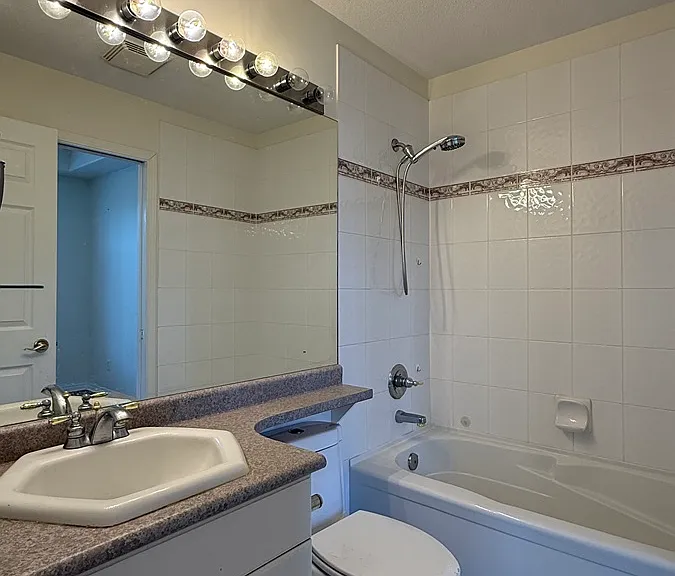 3176 Plateau Blvd — Photo 17
