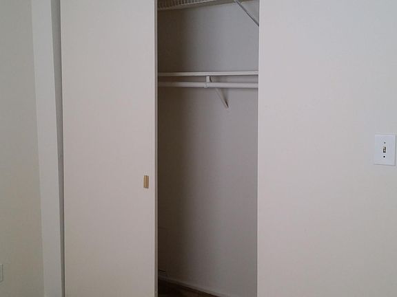 5th image of 848 S Holt Ave APT 202