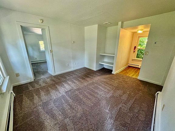 2nd image of 213 N Hamilton St APT 4