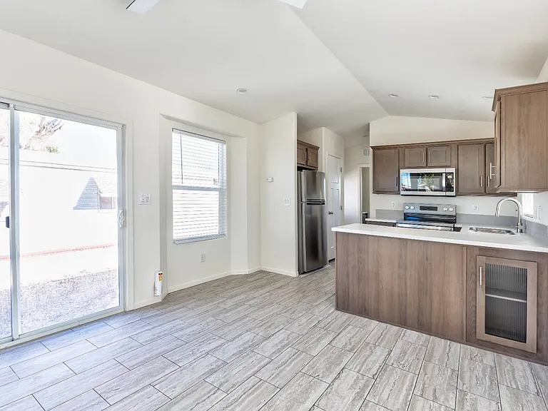 9985 N Pinal Ave #128A — Photo 2