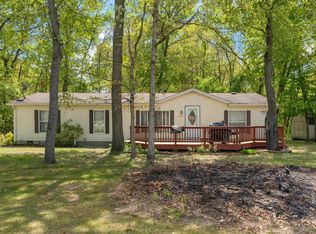910 Woodlawn Ave, Michigan City, IN 46360