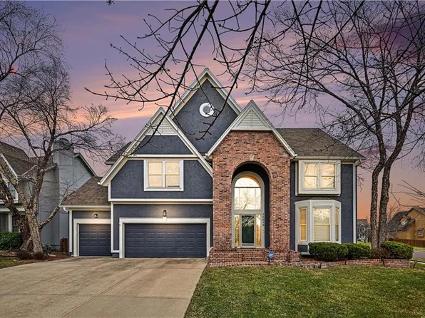 13015 Mackey St, Overland Park, KS 66213