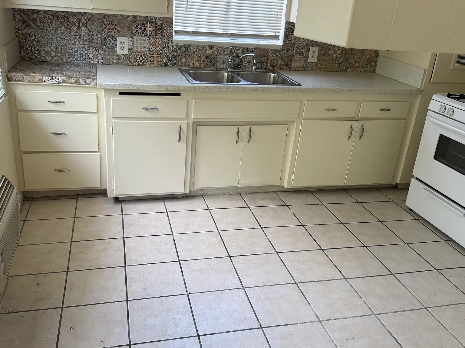 1 bed, $2,000 — Photo 4
