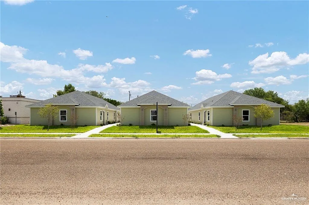 3 bed, 2.0 bath, 1169 sqft, $1,250 — Photo 1