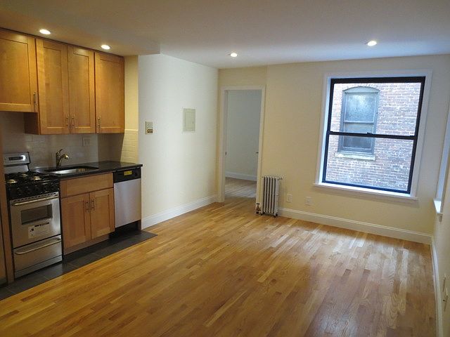 1st image of 30 Charlton St APT 4J