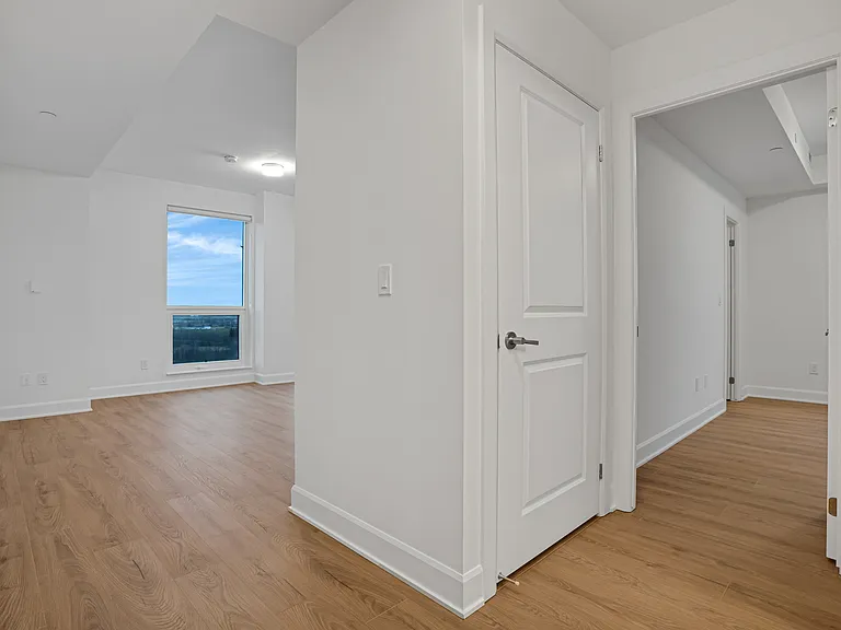 3240 William Coltson Ave — Photo 61