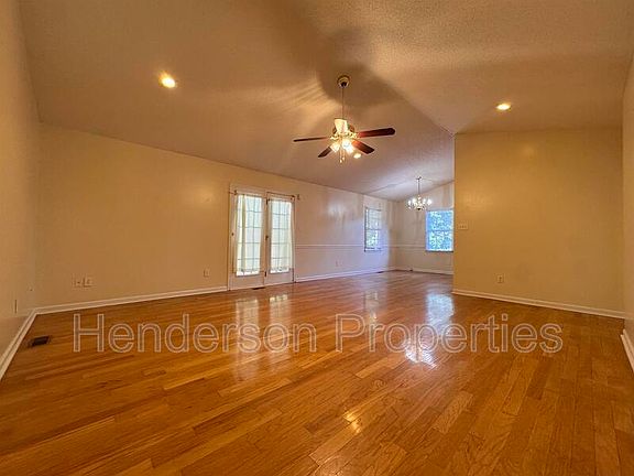 2nd image of 1938 Lake Run Dr