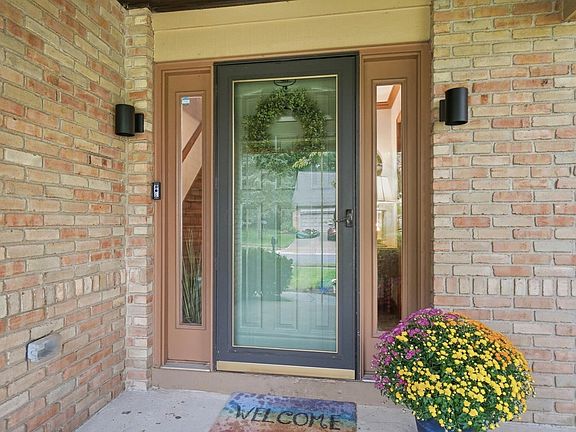 4th image of 1177 Forest Glen Rd