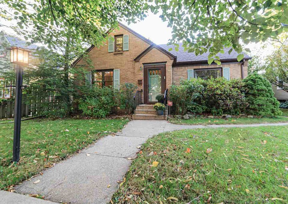 1st image of 609 Dawson Ave