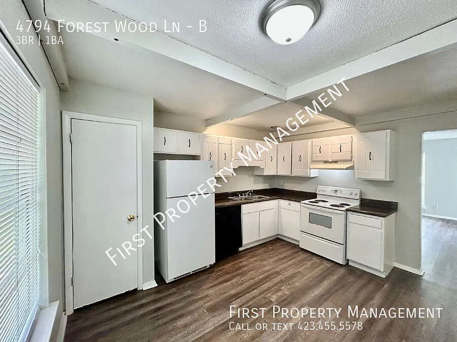 4794 Forest Wood Ln Unit B: Hixson 3Bed/1Bath Duplex Unit with Garage, Central AC, Laundry Hook U... — Photo 4