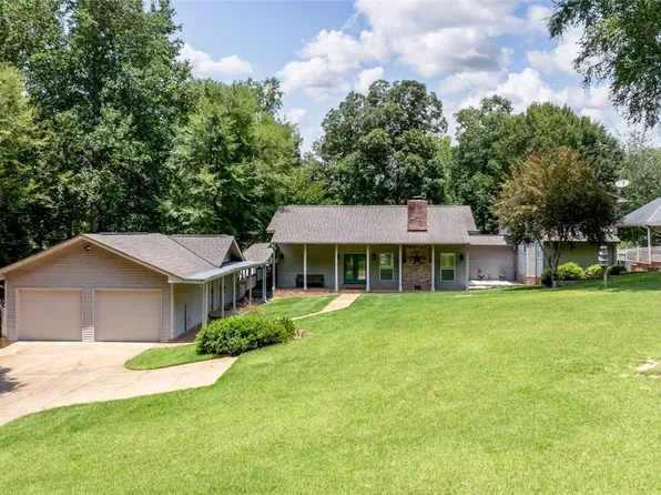 11485 April Sound Dr, Northport, AL 35475