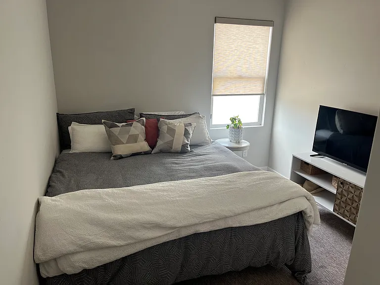 102 Fonseca St — Photo 7