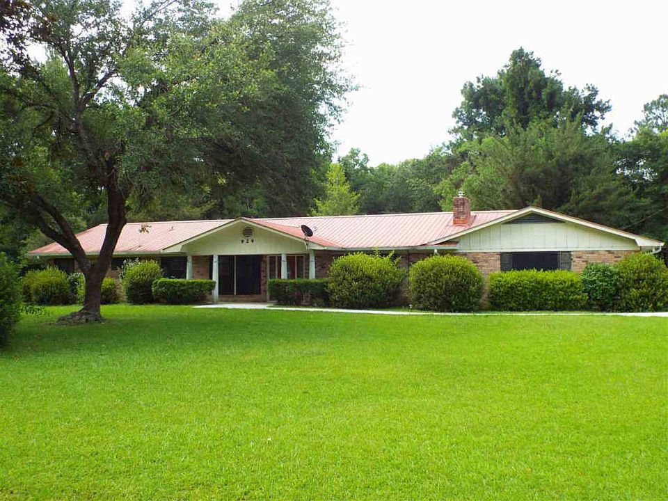 1st image of 924 County Road 619