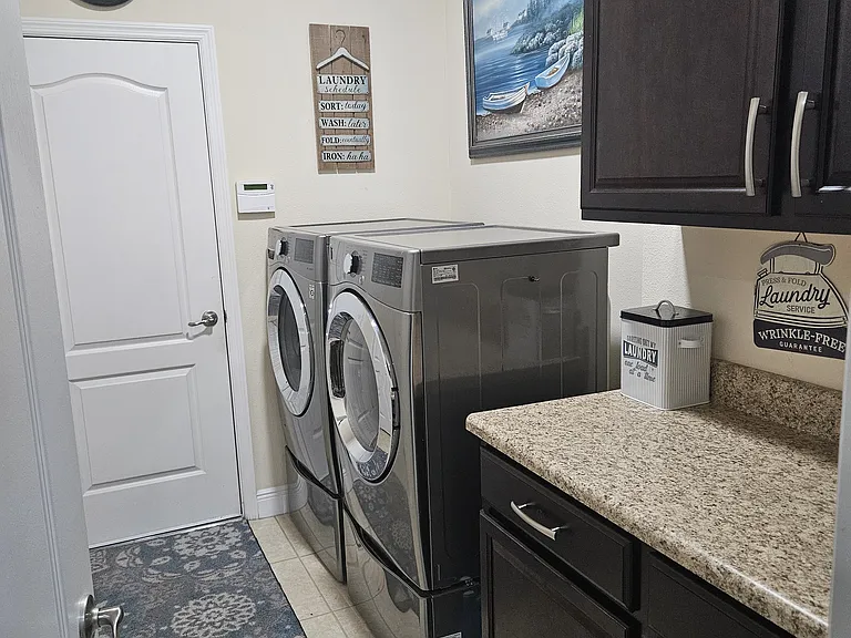 2506 Madewood Dr — Photo 25