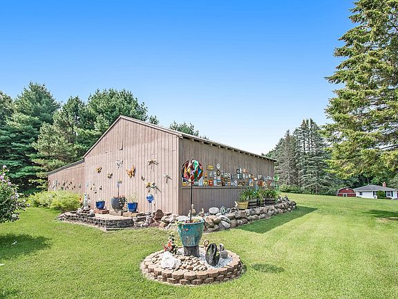 3rd image of 20685 Carpenter Dr