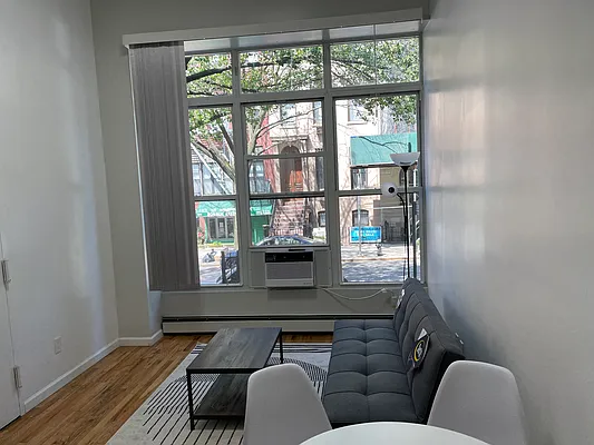 Rented by 18 REALTY | media 19