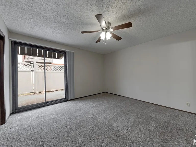 Pheasant Run Apartments — Photo 15