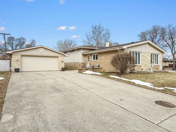 2650 Sunnyside Ave, Westchester, IL 60154