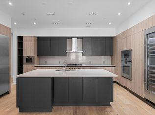 724 Chestnut St #401, Philadelphia, PA 19106