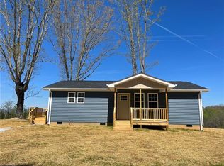 168 Freedom Ln, Mount Airy, NC 27030