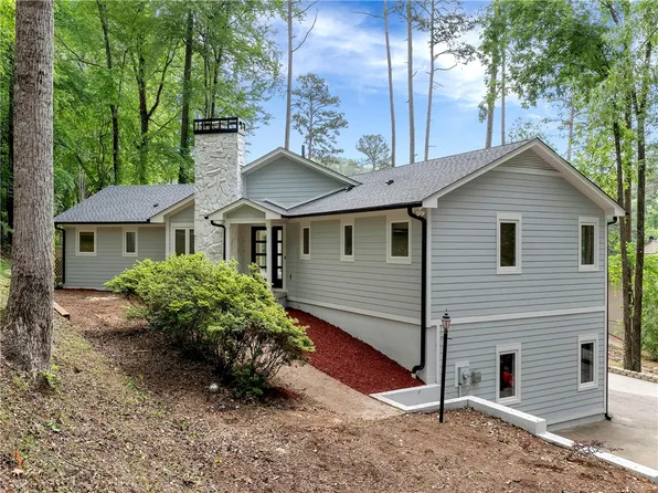 1 Windward Ct, Salem, SC 29676