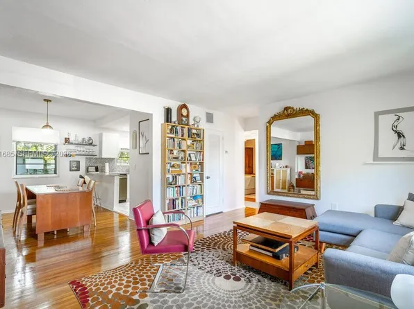 5565 SW 80th St #D, Miami, FL 33143