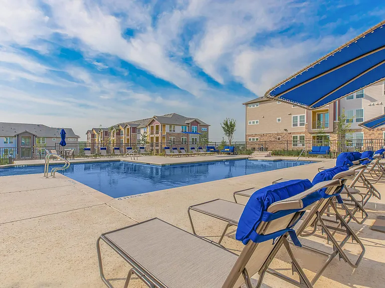 McKinney Falls Apartments — Photo 13