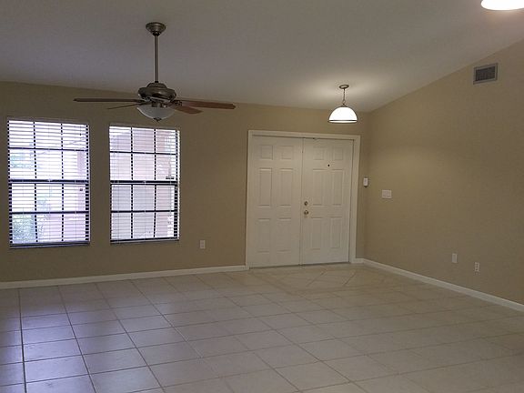 4th image of 1150 NW 7th Ave