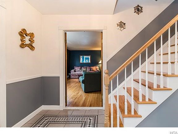 Foyer Entrance with Ceramic Tile Floor