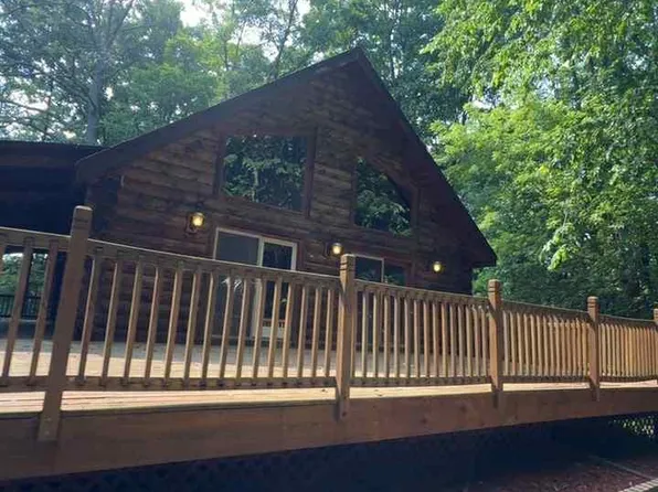 9406 Jean St, Fenton, MI 48430