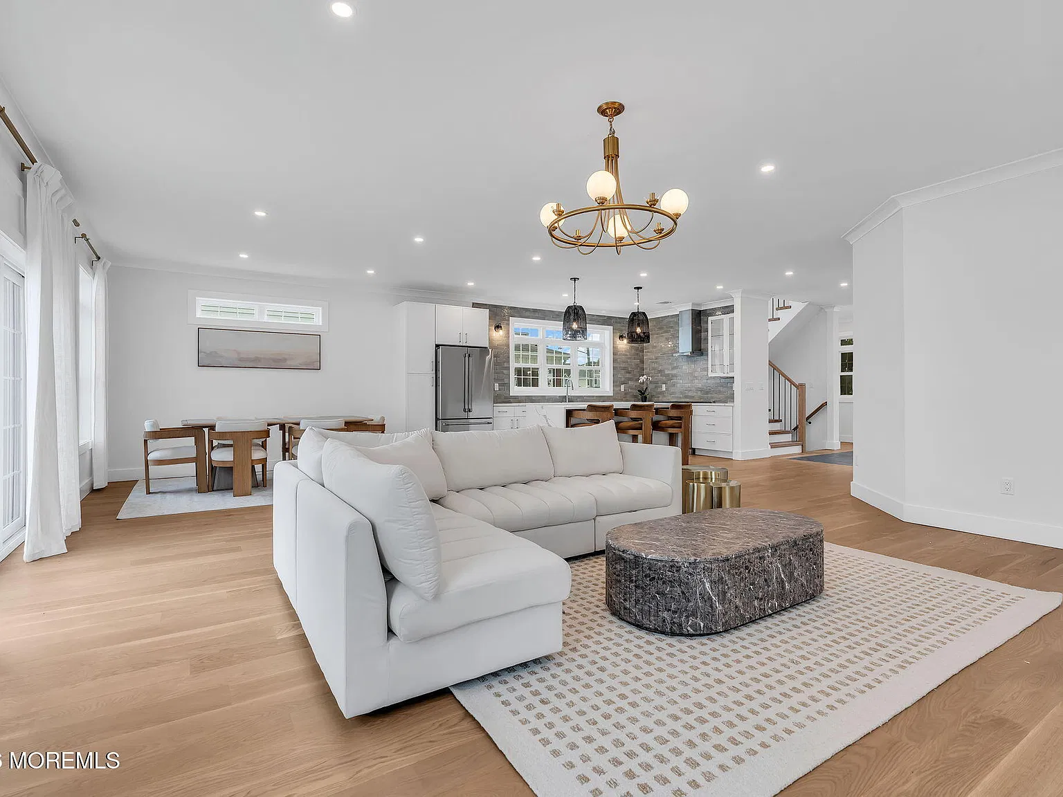 5 bed, 5.5 bath, 2870 sqft, $7,500 — Photo 1