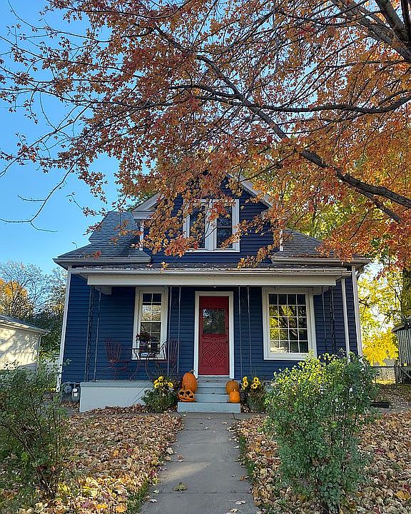 1st image of 205 S 11th St