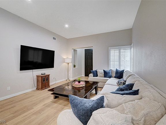 5th image of 9339 Desert Heat Ave