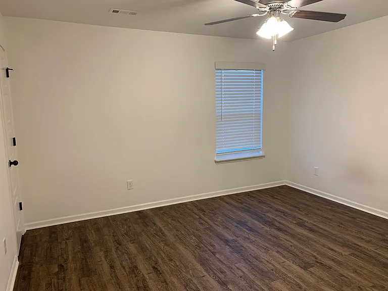 401 Alex Jordan Dr — Photo 6
